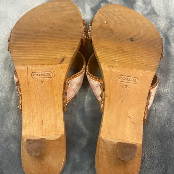 Coach wooden sole kitten heels - Picture 3 of 4